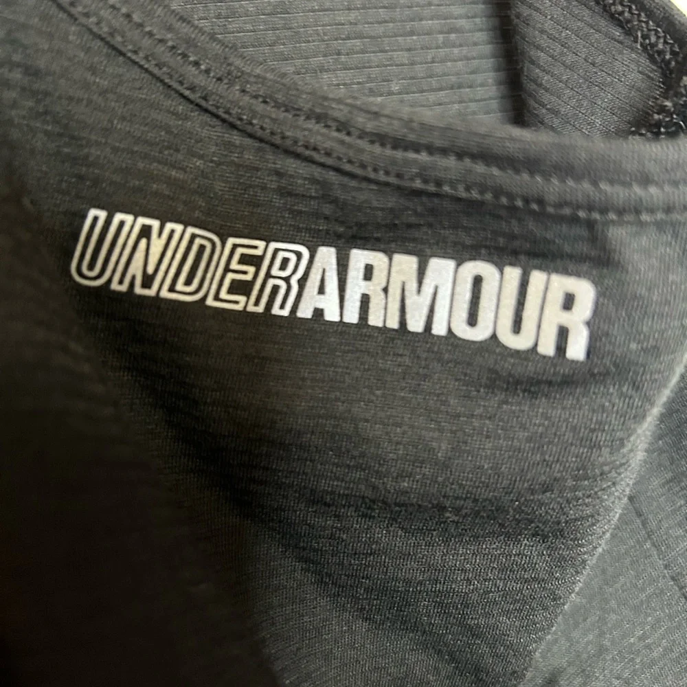 Under Amour Razorback Tank - Picture 5 of 6